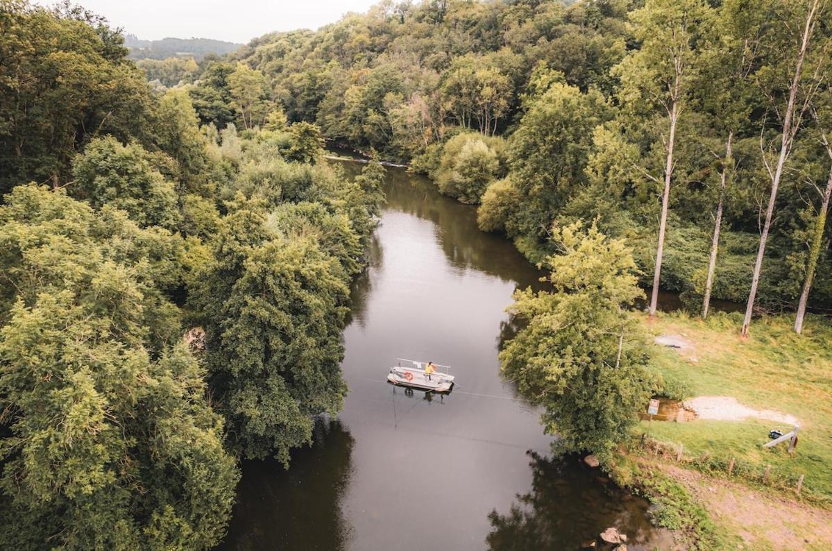 Vila La Grange Et Le Nid Saint-Pierre-des-Nids Exteriér fotografie